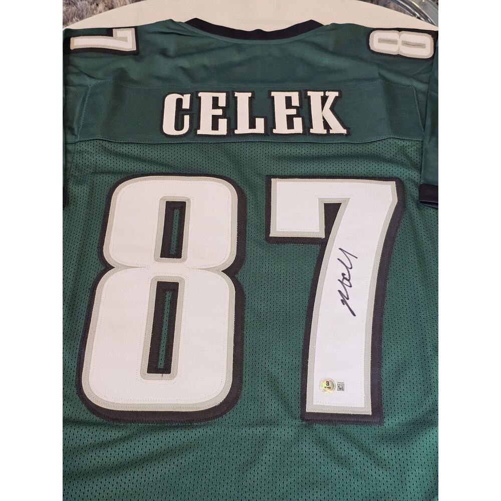 Brent Celek Autographed/Signed Jersey Beckett Sticker Green Custom Jersey
